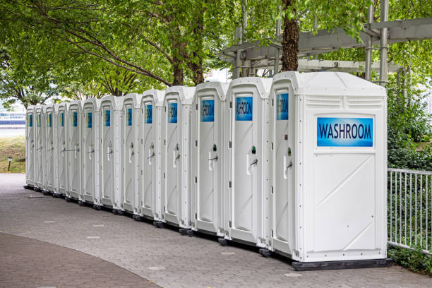Best Emergency porta potty rental  in Hollywood, FL