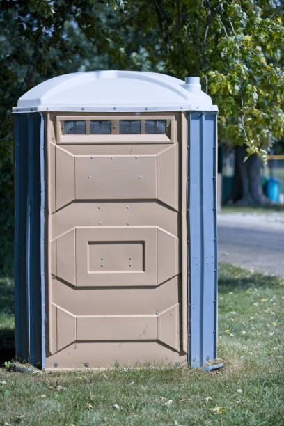 Best Portable restroom solutions  in Hollywood, FL