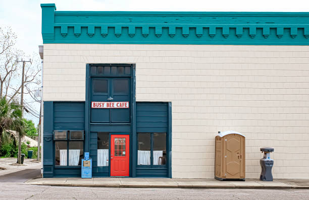 Portable Toilet Options We Offer in Hollywood, FL